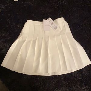 White pleated tennis skirt
